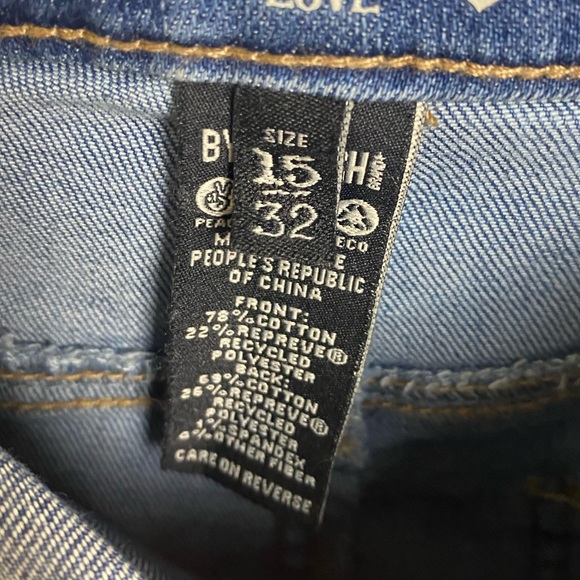 NWT Rewash Distressed High Rise Jean Shorts 15 32 - Picture 7 of 8